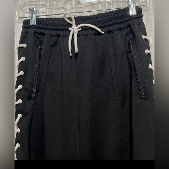 “Poster Girl” Black, Joggers, White Laced on Sides Zipper Pockets SZ: (L) Nice - Picture 4 of 6